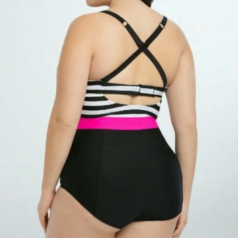 Torrid Size 4 Pin-Up One Piece Swimsuit | Vintage Barbie Style- Pink Black White - Picture 2 of 5